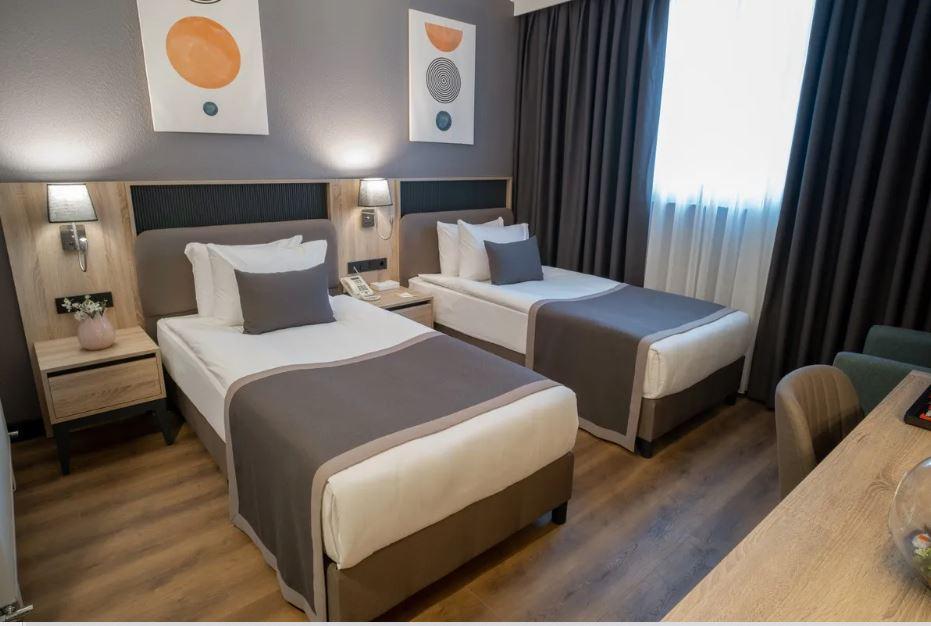 Mayi Hotel — 5