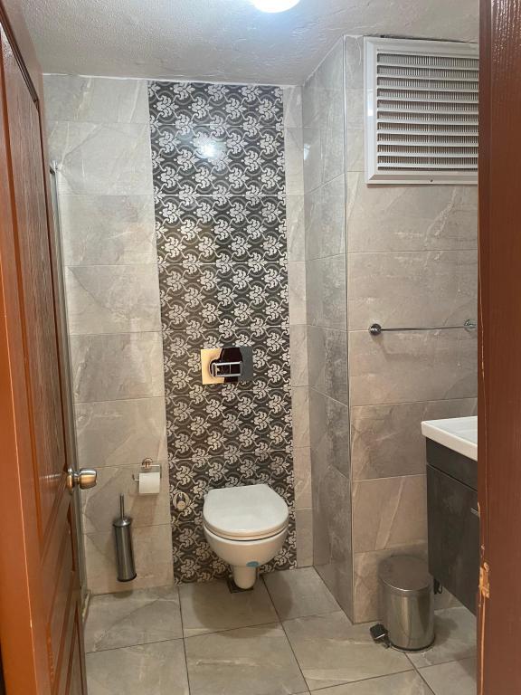 Zuhat Otel — 9