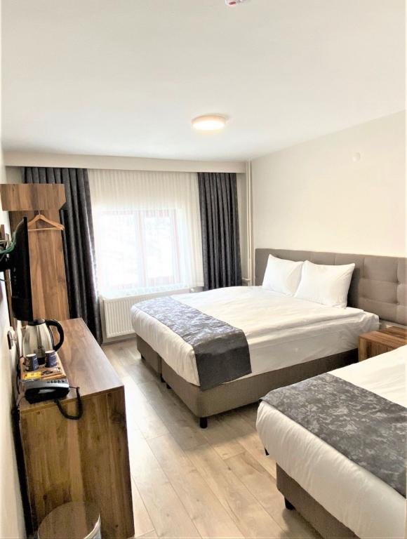 Zümrüt Palas Otel — 3