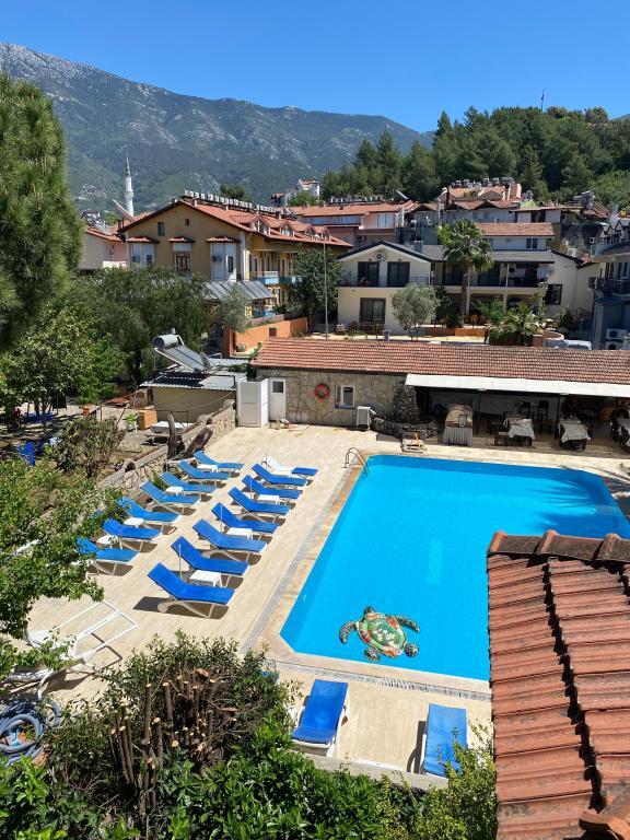 Ünlü Hotel — 8