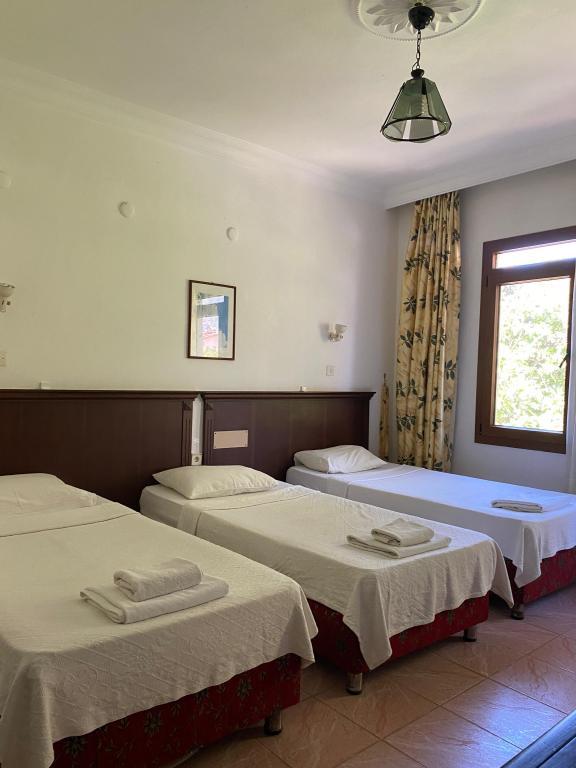 Ünlü Hotel — 9