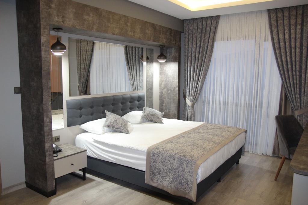 Ereza Otel — 1