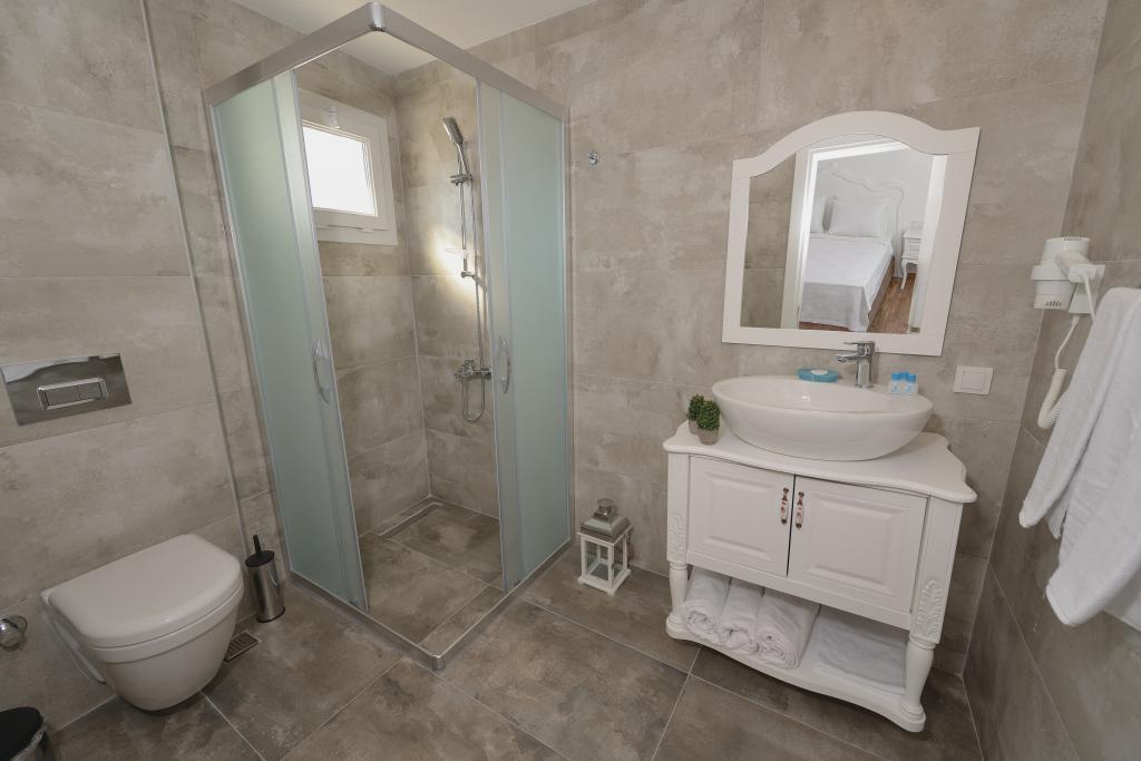 Alesya Otel Çeşme — 4