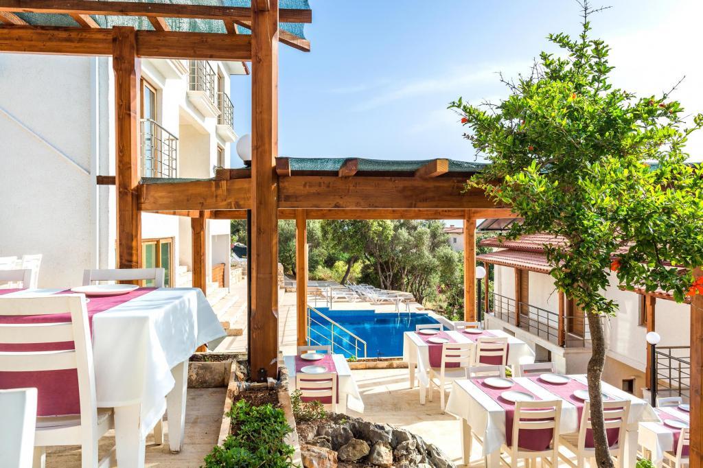 Medimar Hotel (+12) — 2