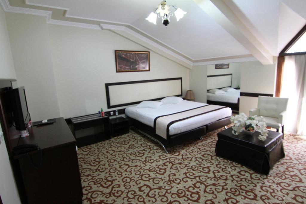 Teona Otel — 7