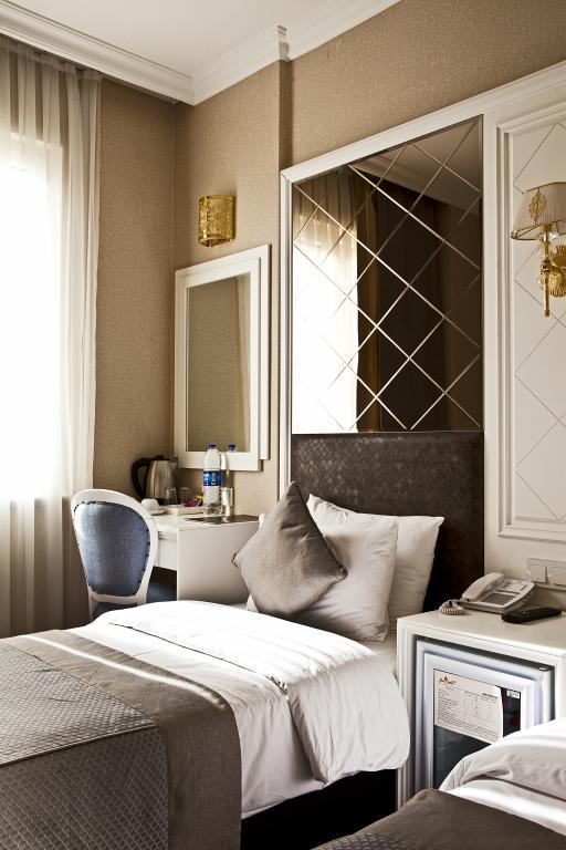 Seres Hotel Old City — 3
