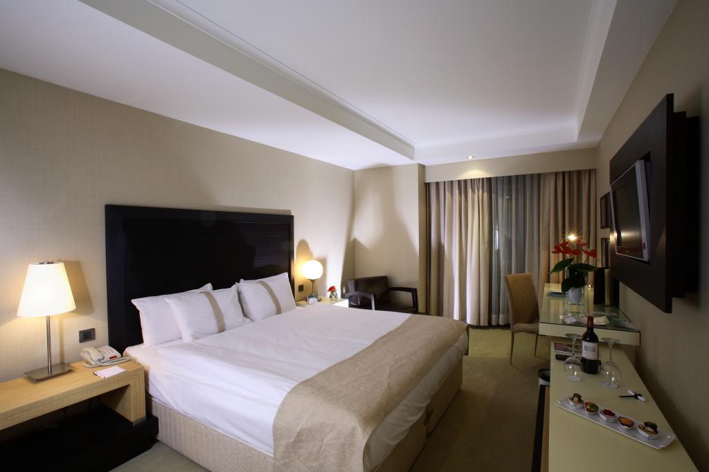 Adm Grand Hotel — 4