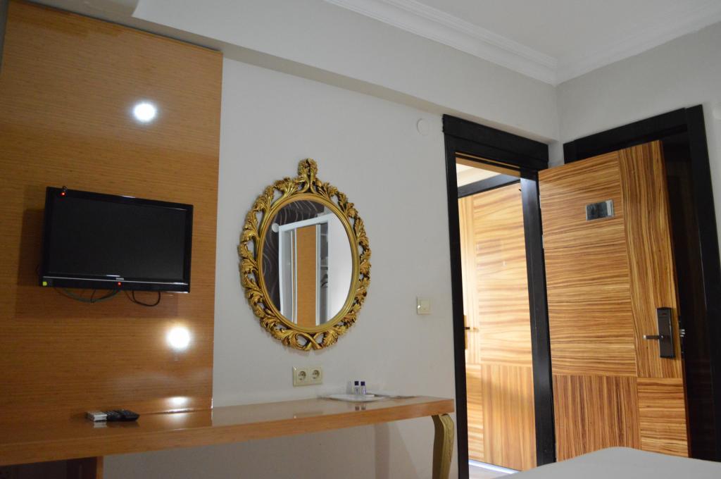 Serenity Suit Otel — 4