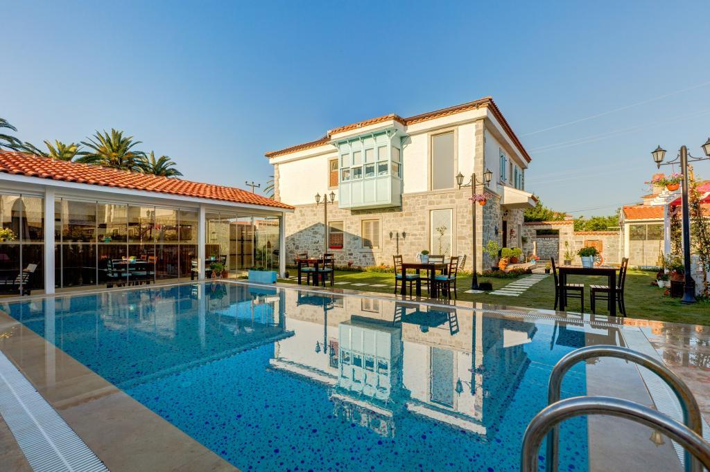 Bella Pietra Butik Hotel — 7