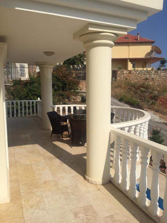 Villa Royal — 3