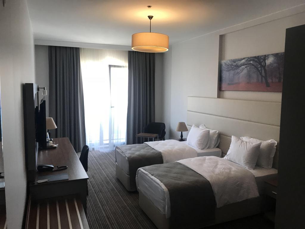 Familya Otel — 5