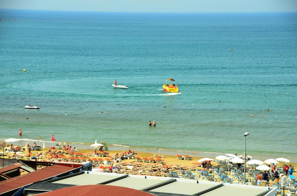 Saygılı Beach Hotel — 2