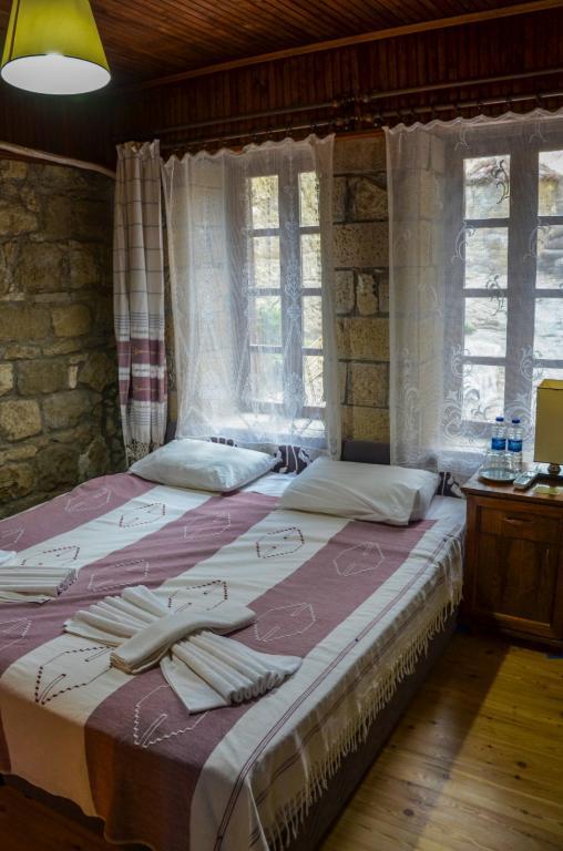 Zeushan Otel — 4