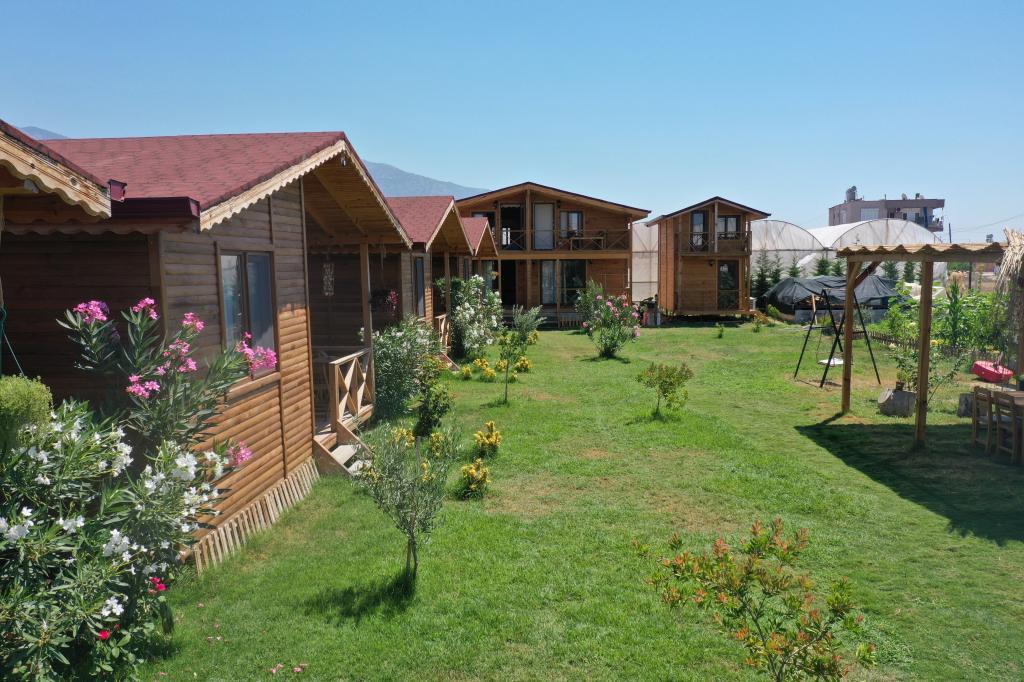 Em-Ba Butik Bungalow — 2