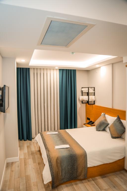 White Golden Suite Hotel — 6