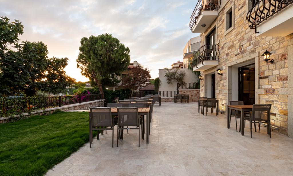 Atrium Taş Otel Çeşme — 8