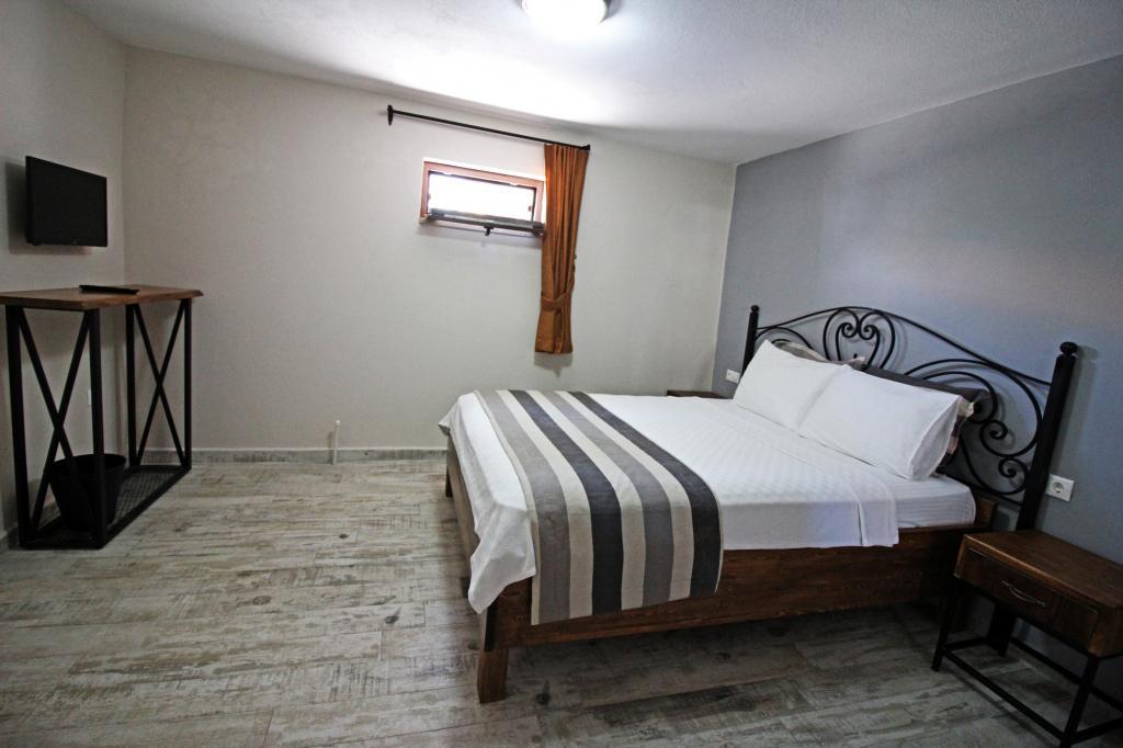 Tenedion Otel — 10