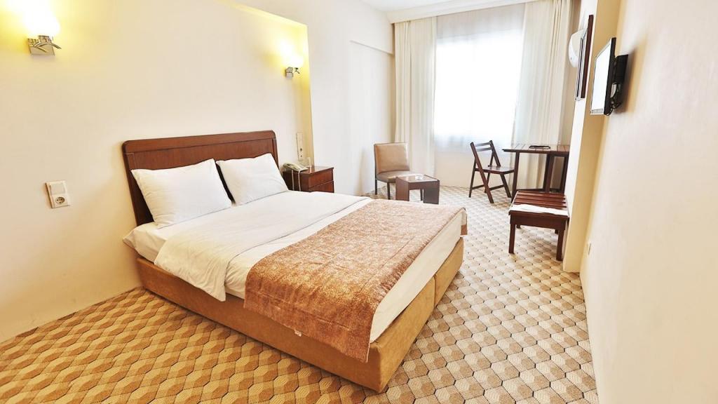 Hosta Otel Mersin — 2