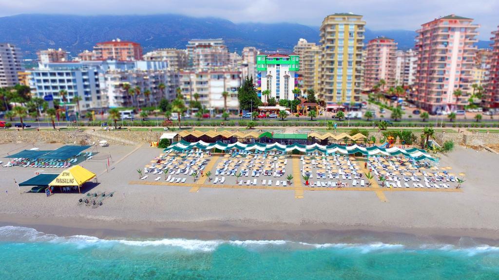 Klas More Beach Hotel — 1