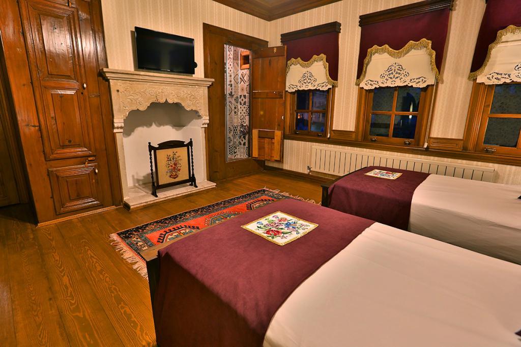 Kemikzade Konağı — 6