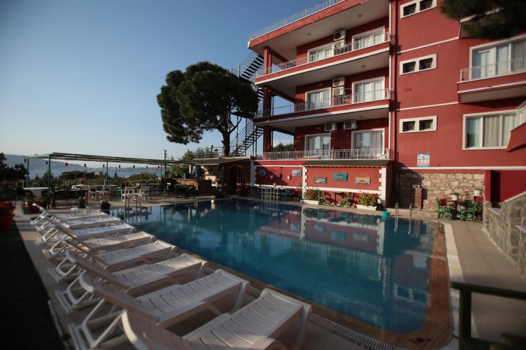 Ayvalık Tunç Otel — 4