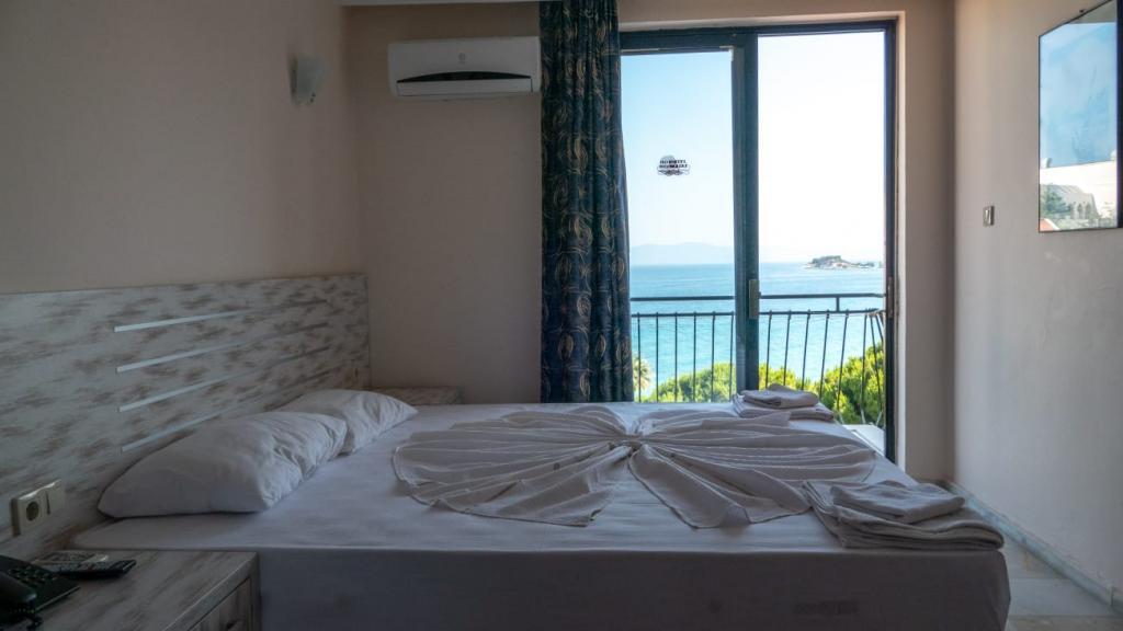 Melike Otel — 3