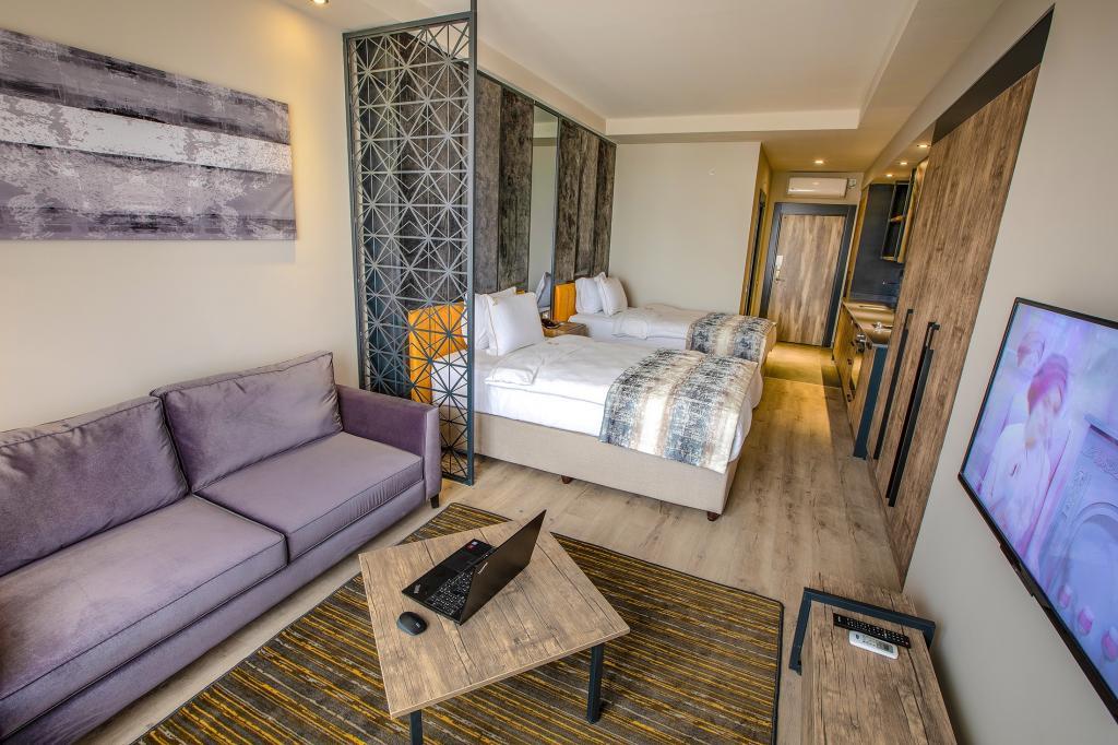 Shimall Hotel — 4