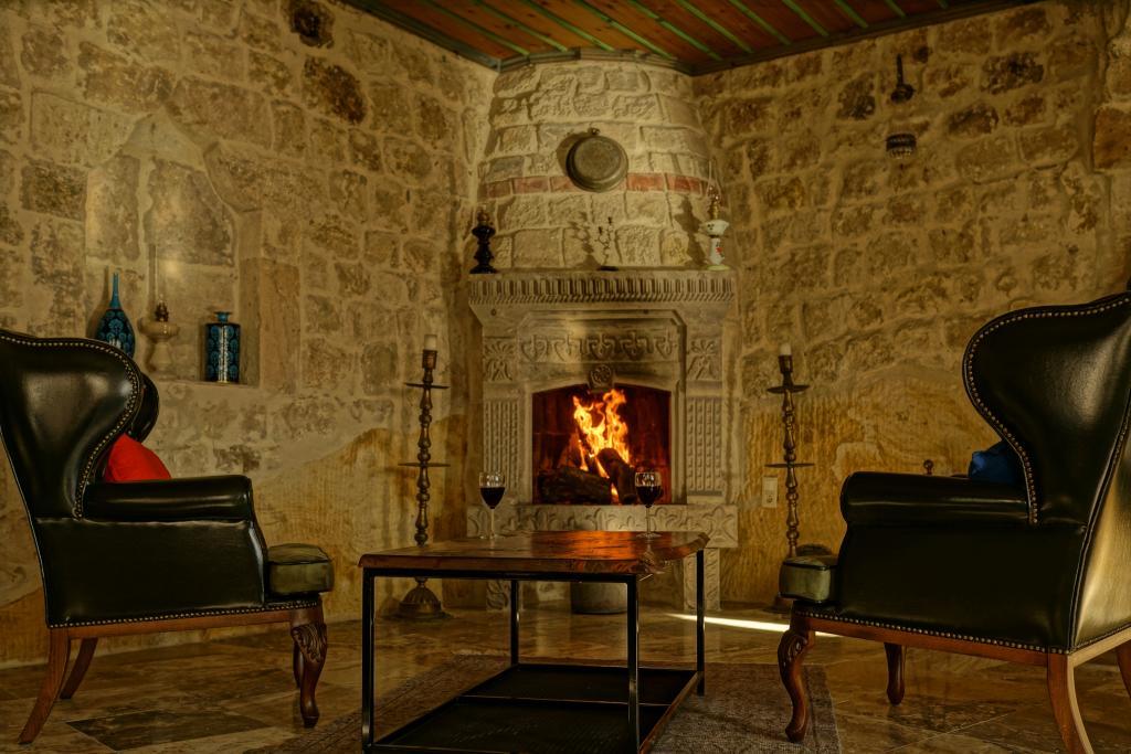 Taru Cave Suites — 2