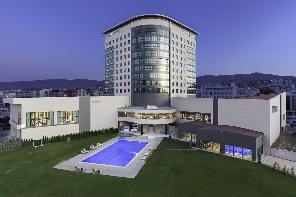Dedeman Tokat — 1