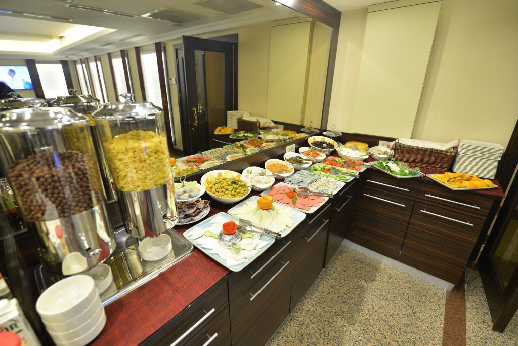 Golden Siyav Hotel — 3