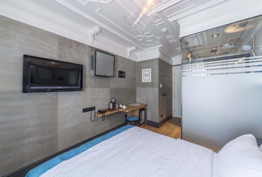 Taksim Avenue Hotel — 4