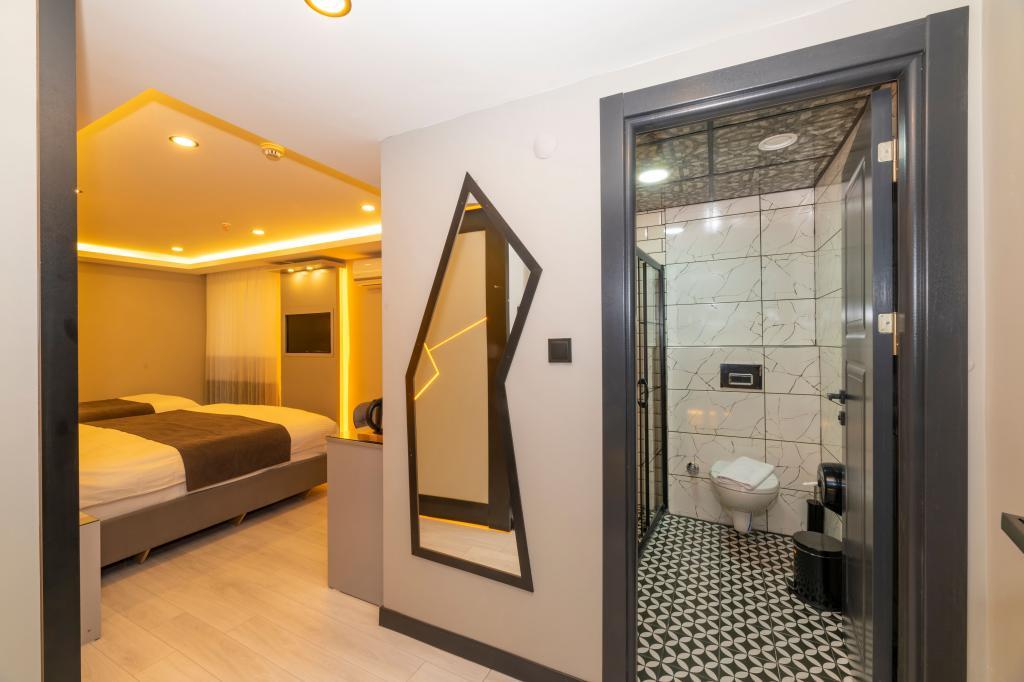 White Corner Hotel — 9