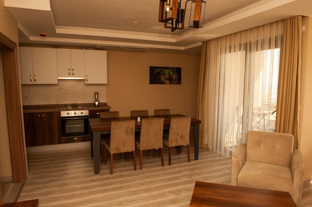 Empula Hotel & Residence — 8