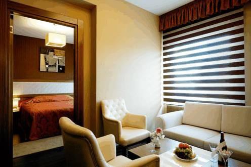 Jaleriz Hotel — 9