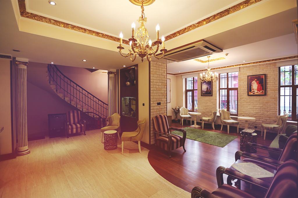Nil Hotel — 4