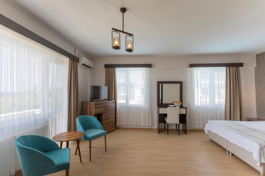Troas Beach Otel — 2