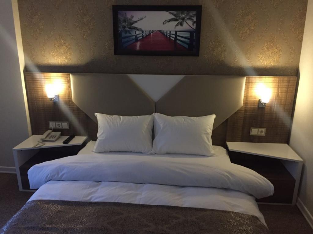 Kars-ı Şirin Otel — 9