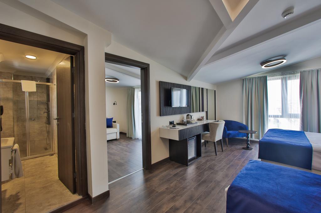 Kavala Hotel — 5