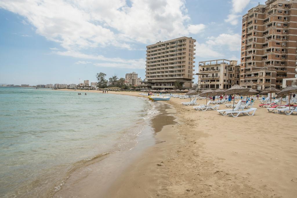 Port View Hotel — 2