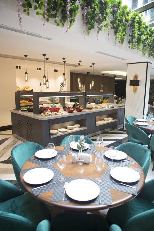 Emens Hotel — 10