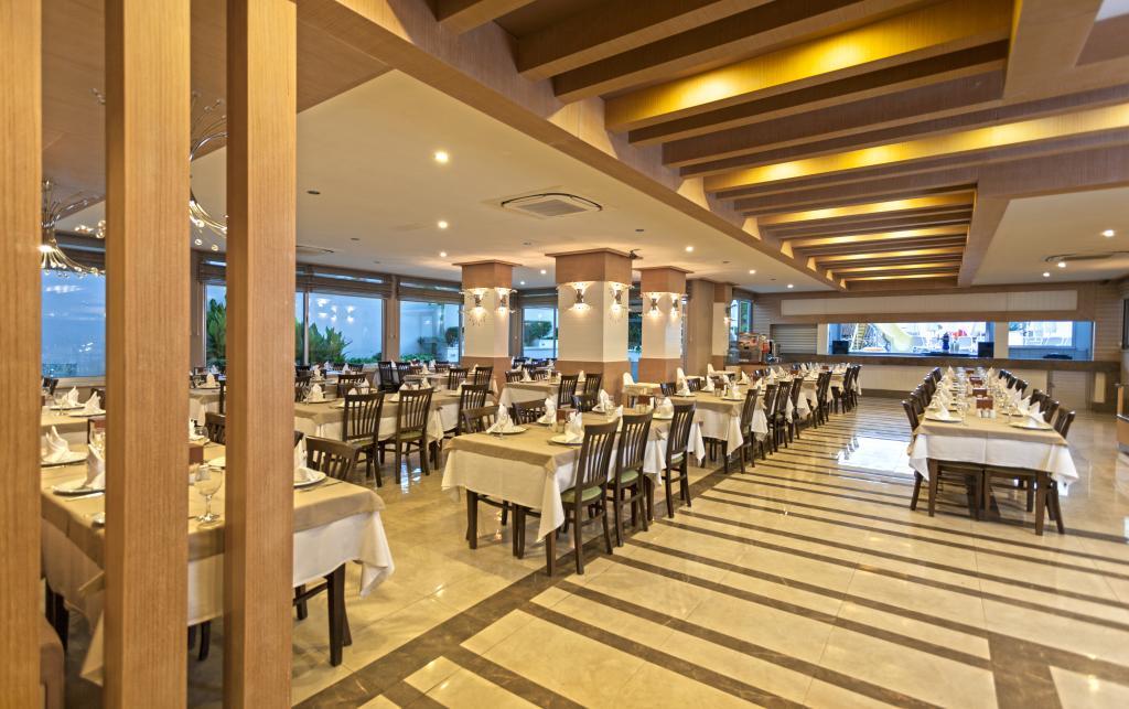 Xperia Saray Beach Hotel — 3