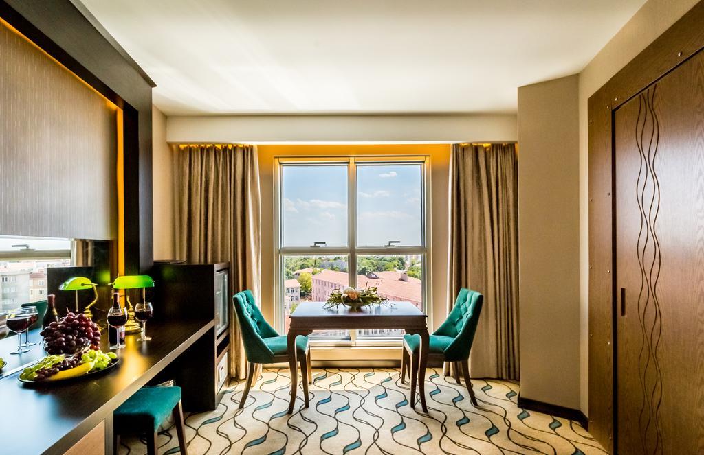 Lozengrad Hotel — 6