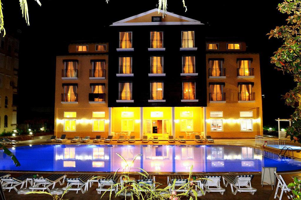 Şevkibey Otel — 2