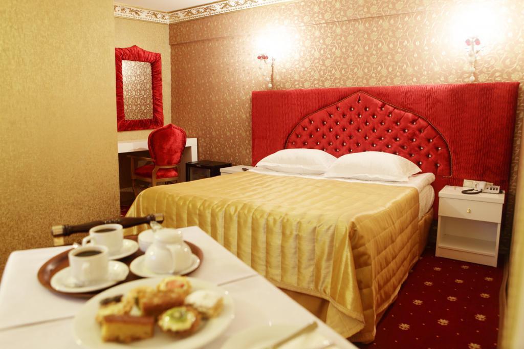 Tac Mahal Hotel — 10