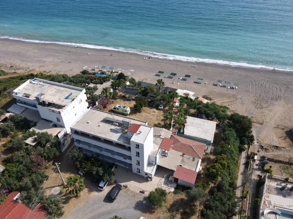 Mavi Cennet Camping Pansiyon — 10