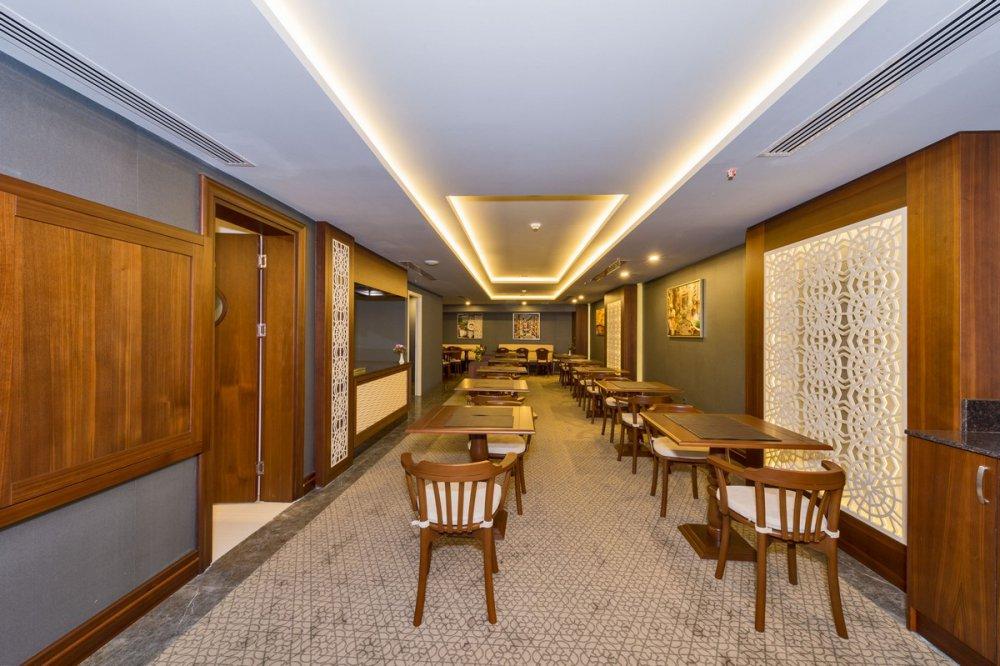 Genova Hotel — 5