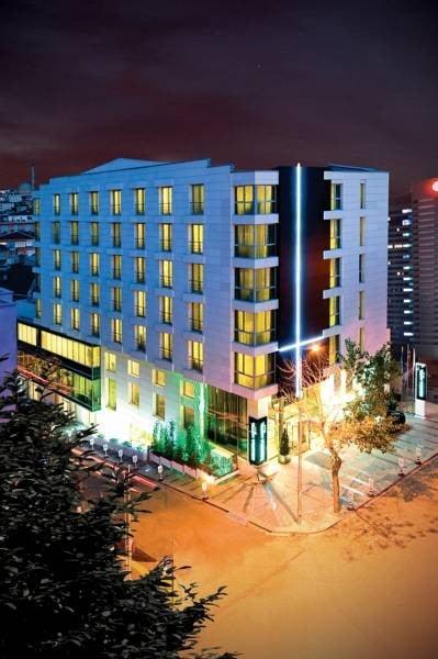 Demora Hotel