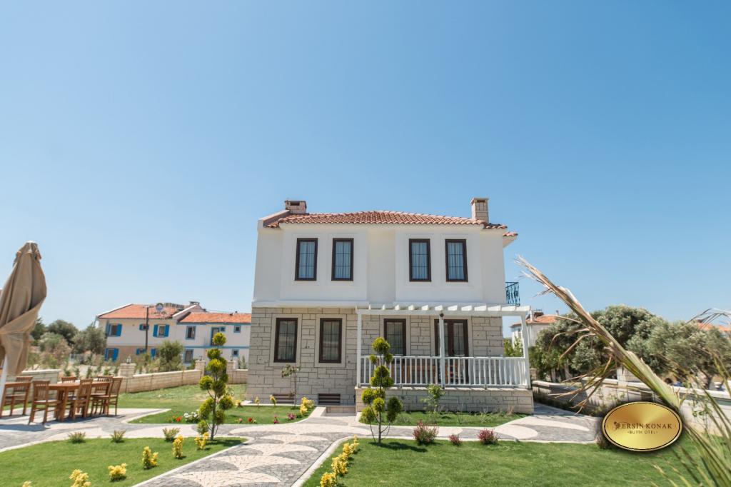 Ersin Konak Bozcaada — 2