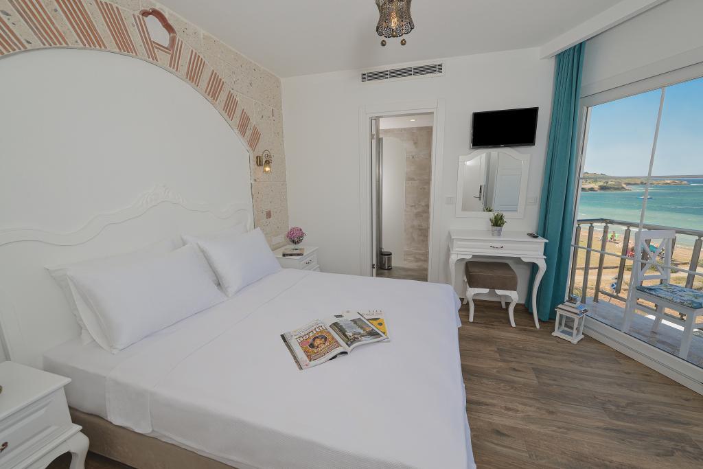 Alesya Otel Çeşme — 2