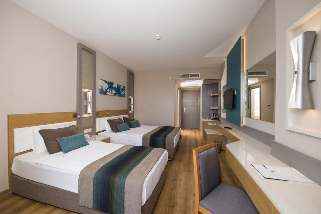 Palm World Resort & Spa — 10